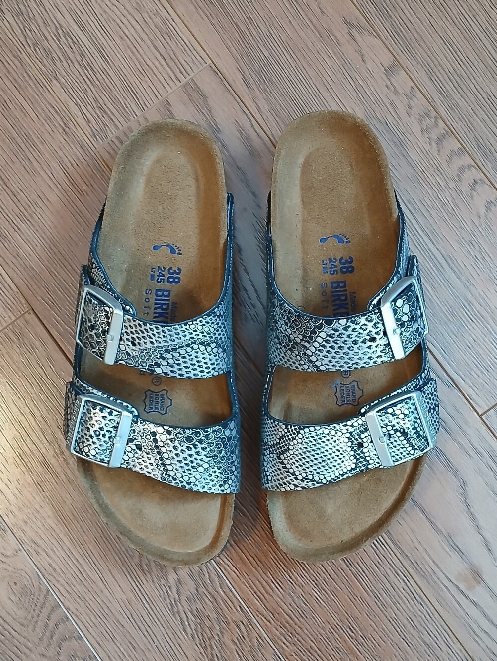 NWOT Birkenstock Arizona Soft Footbed Narrow Fit Size EU 38 Ladies Size 7